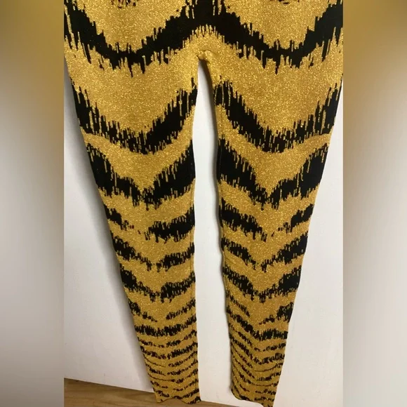 Stylish Black and Gold Jumpsuit S - Picture 5 of 13